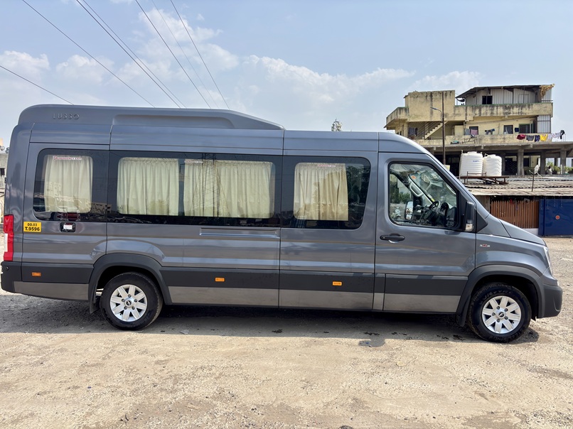 16 Seater AC Bus