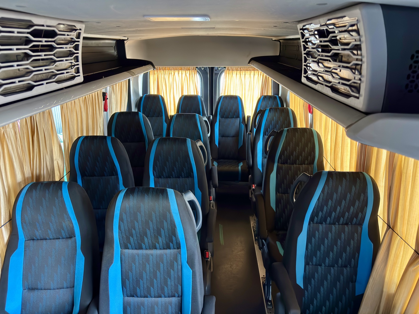 16 Seater AC Bus